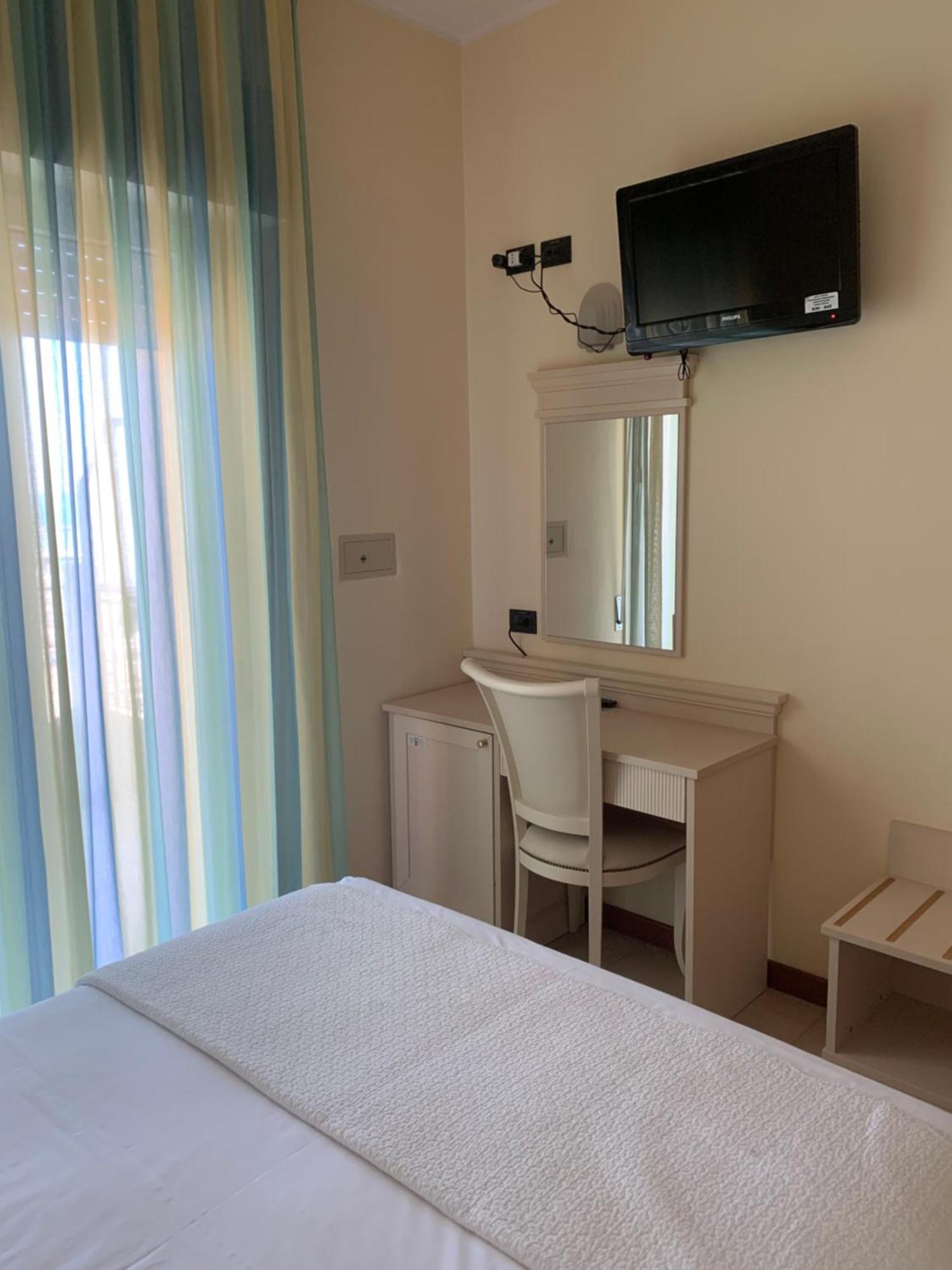 Hotel Zeus Rimini Room photo