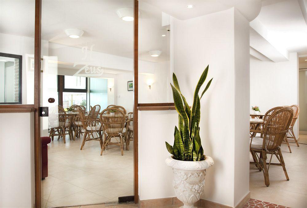 Hotel Zeus Rimini Exterior photo